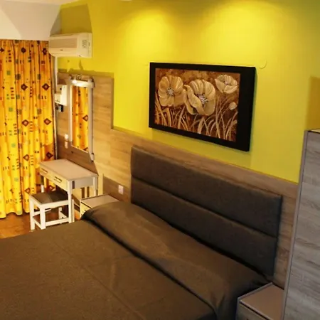 Aparthotel Melody 2*