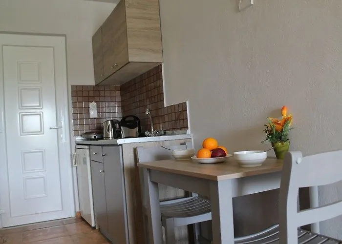 Melody 3* 法里拉基